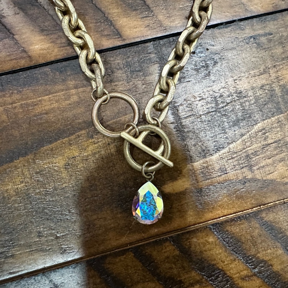 Pink panache toggle choker style necklace with iridescent stone